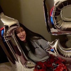 Meet your Posher, Alicia